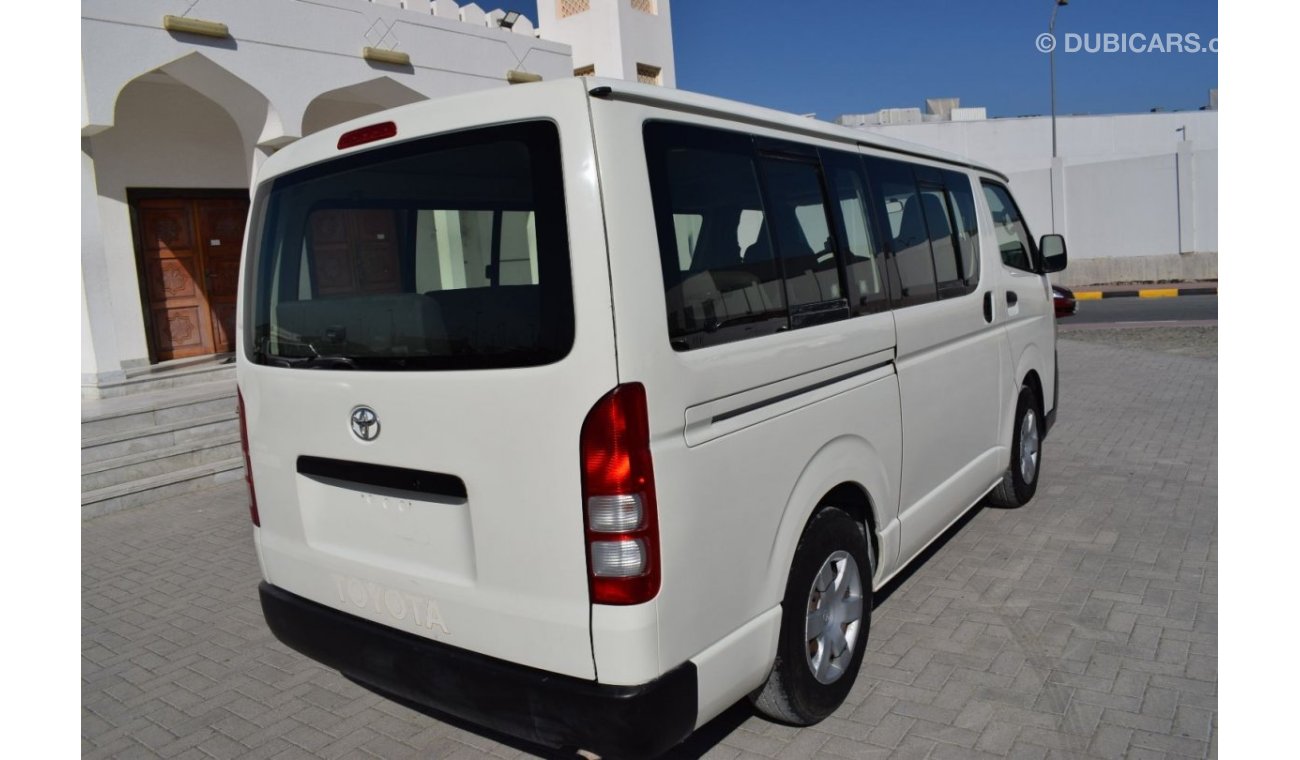 Toyota Hiace GL - Standard Roof Toyota Hiace bus 13 seater, Diesel, Model:2013.Free of accident