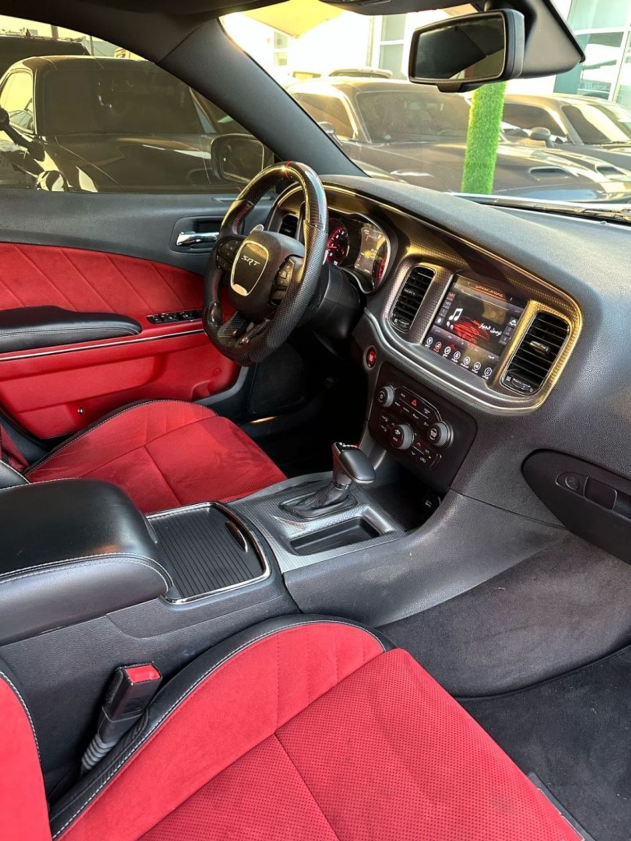 Dodge Charger SRT Hellcat 6.2L (717 HP)