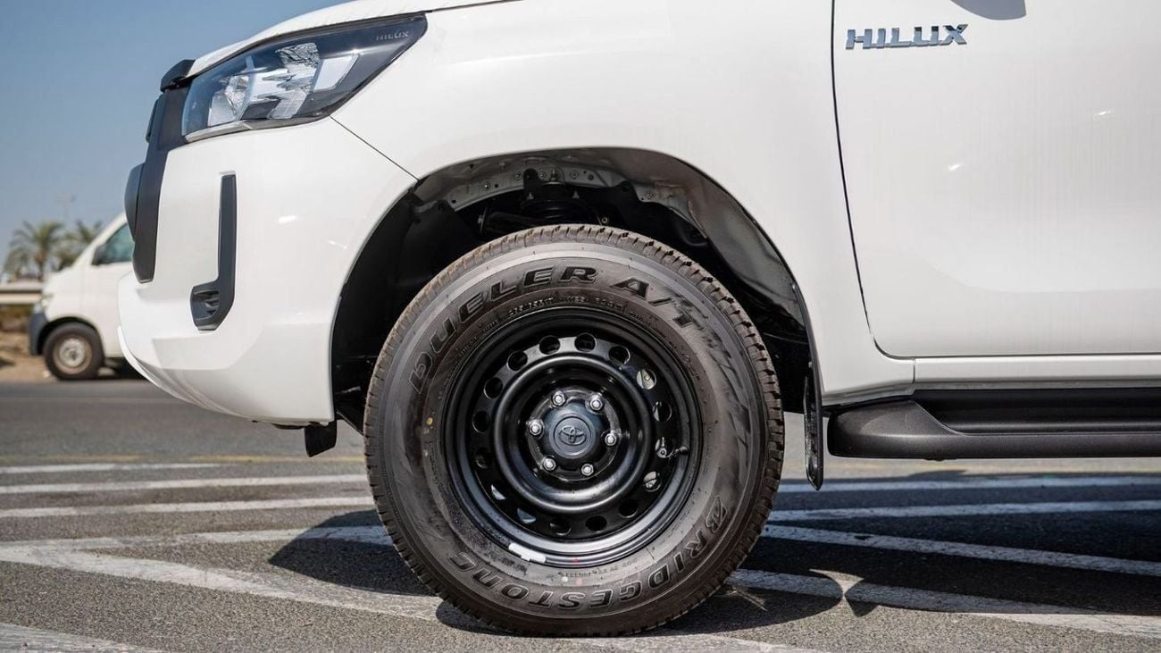 Toyota Hilux GL TOYOTA HILUX MID OPTION 2.4L DIESEL 2025 FOR EXPORT ONLY