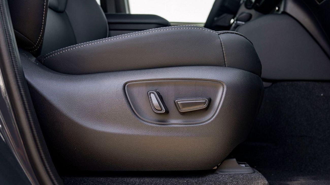 تويوتا برادو PRADO 2025\LUXURY\(LHD) TOYOTA PRADO 250 WX+ 2.8D AT MY2025 – GREY