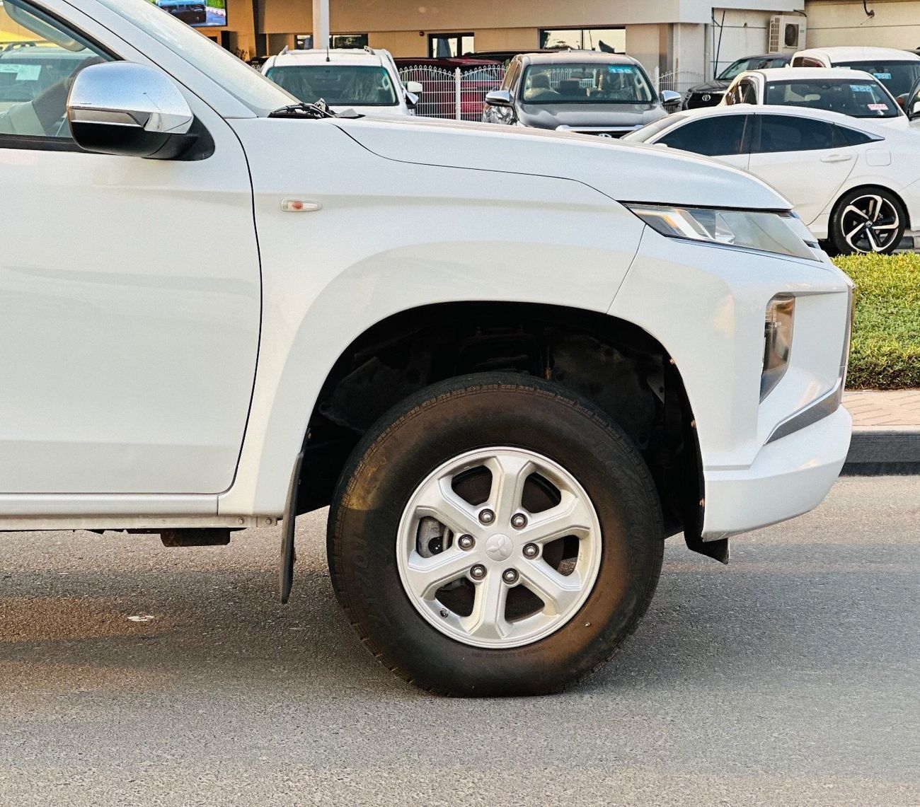 ميتسوبيشي L200 GL 2.4L (132 HP)