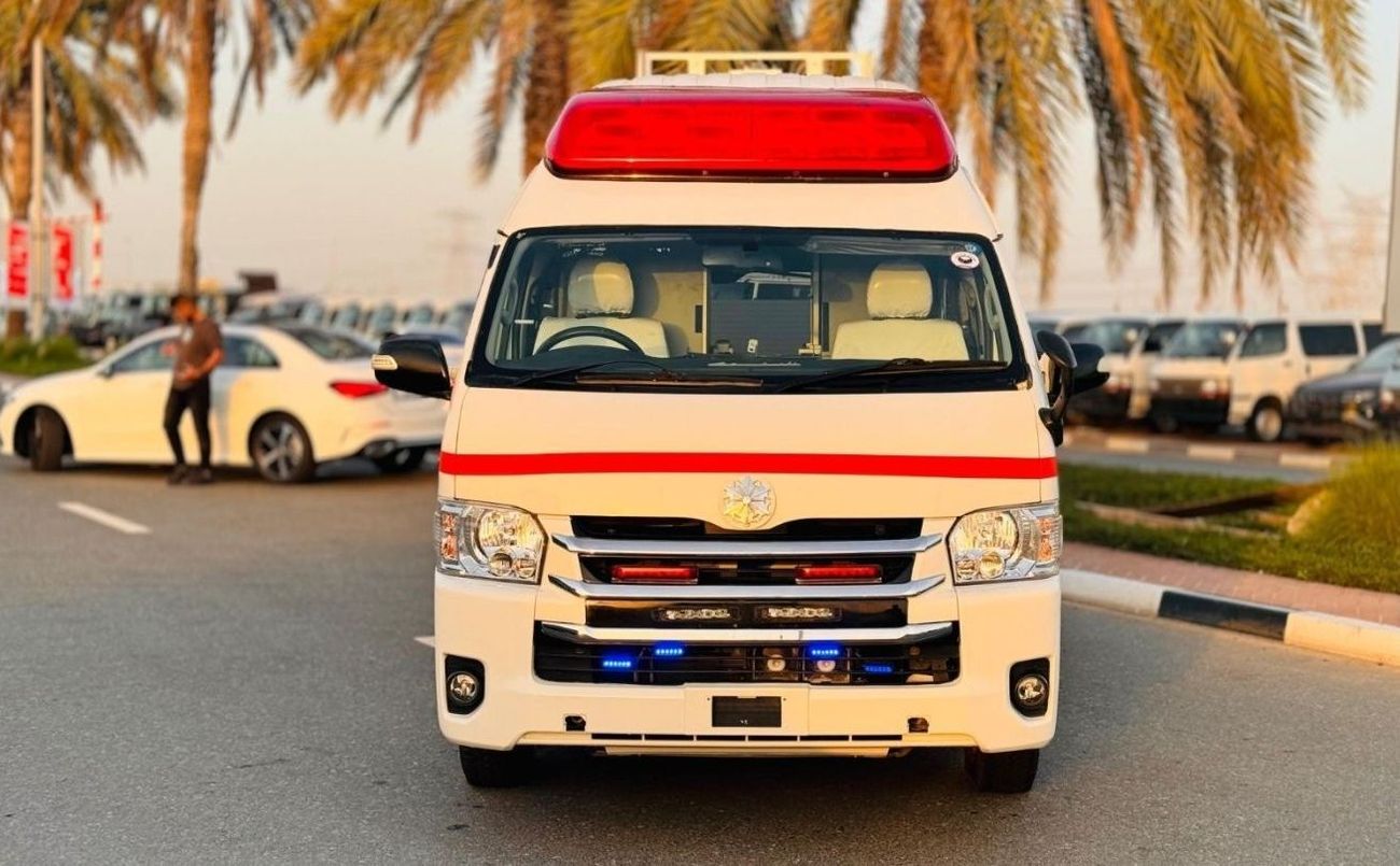 Toyota Hiace AMBULANCE | 2.7L PETROL | RHD | 2018 | CABINET FOR MEDICAL EQUIPEMENT
