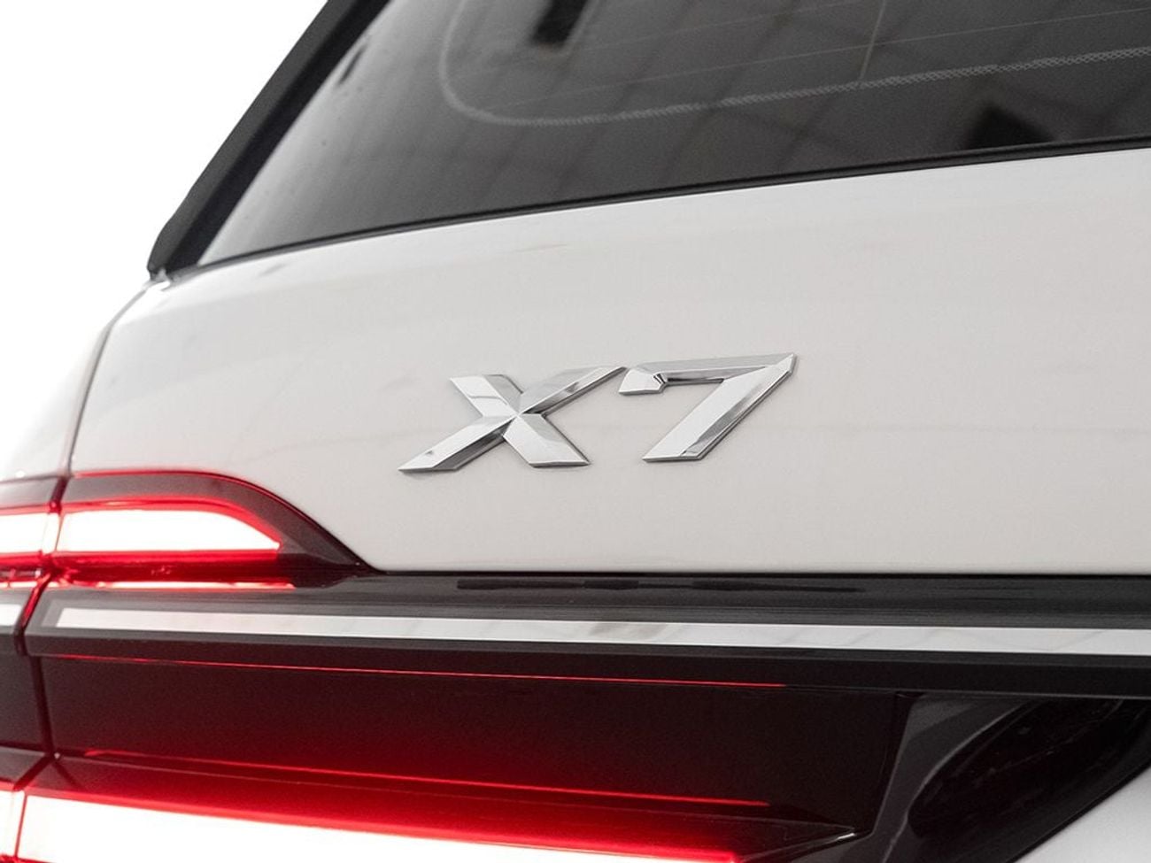 BMW X7 xDrive40i Luxury M Sport Package 3.0L