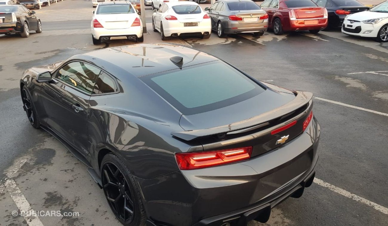 Chevrolet Camaro Chevorlet comaro model 2016 car prefect condition full option low mileage excellent sound system low