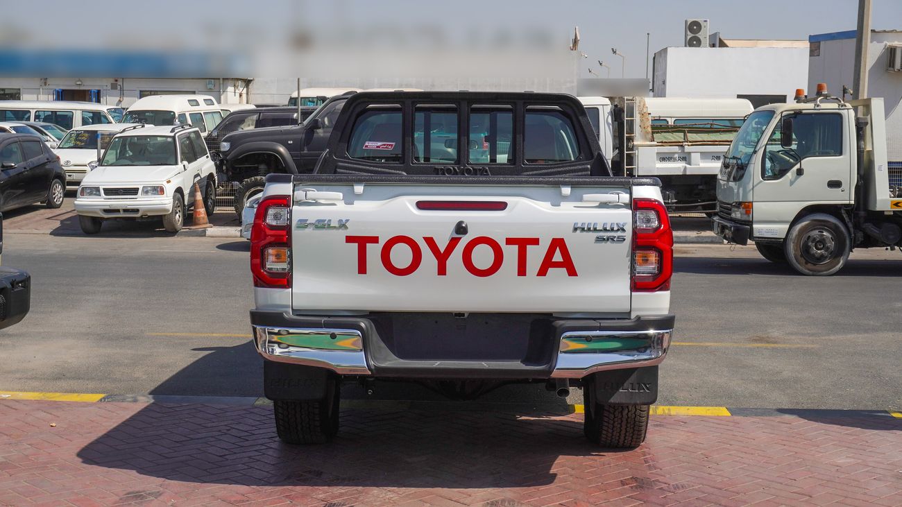 Toyota Hilux S-GLX  SR5 2.7L  Saudi specs