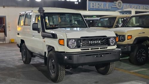 Toyota Land Cruiser 70 DLX 4.0L