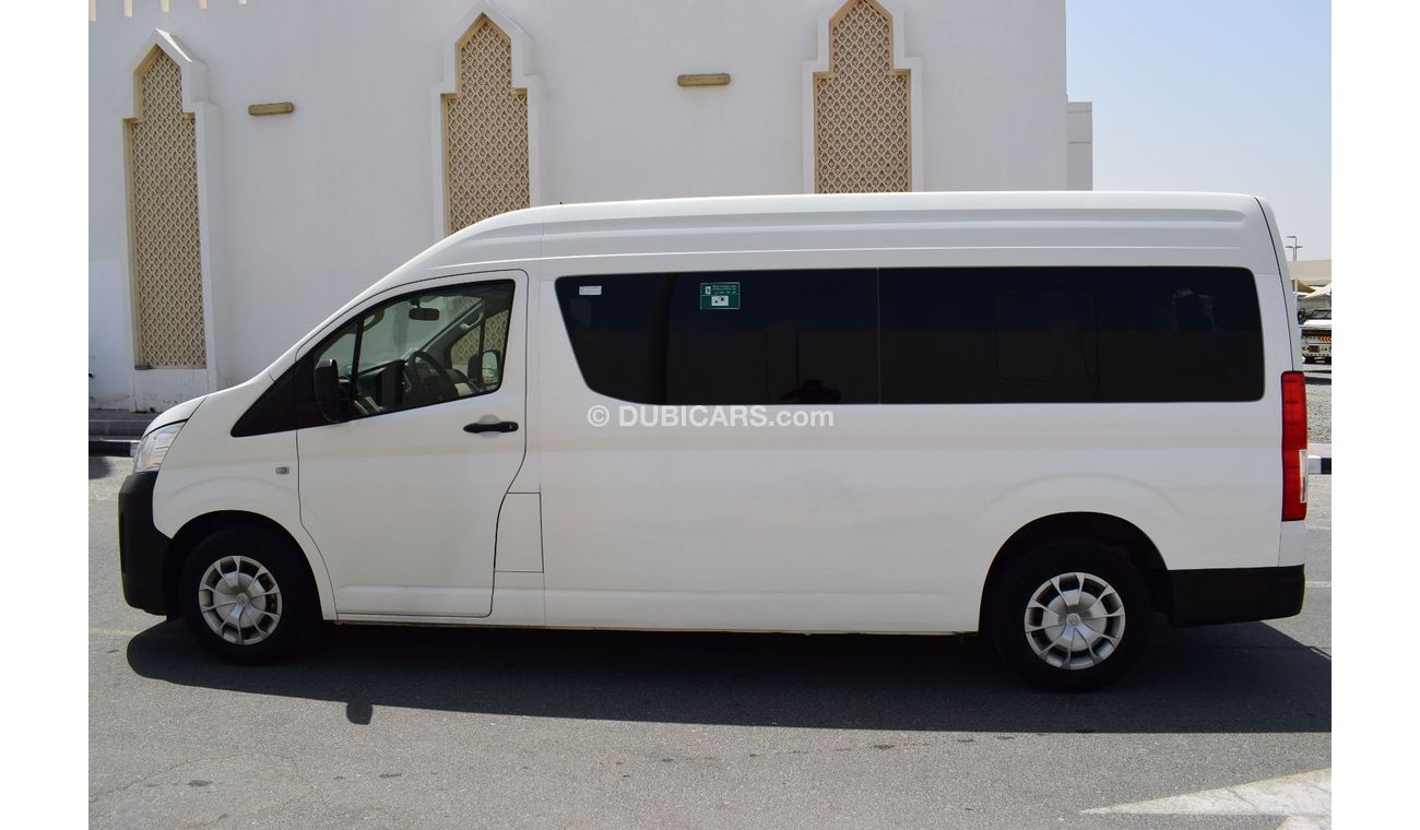 Toyota Hiace GLS - High Roof Toyota Hiace Highroof Bus 13 seater 3.5L, model:2020. Only done 83000 km