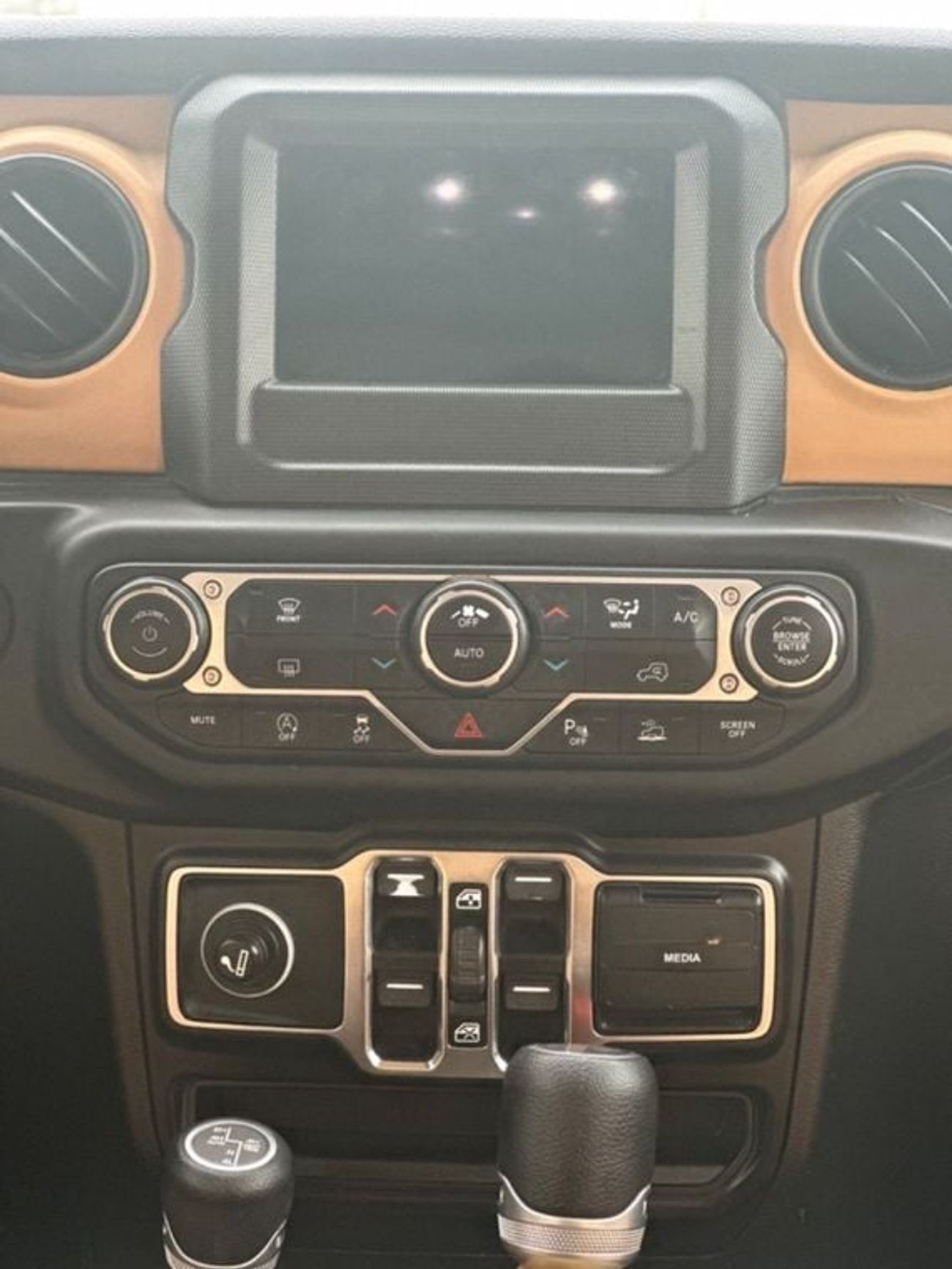 جيب رانجلر Sport 3.6L M/T MODEL 2021 GCC CAR PERFECT CONDITION INSIDE AND OUTSIDE FULL OPTION