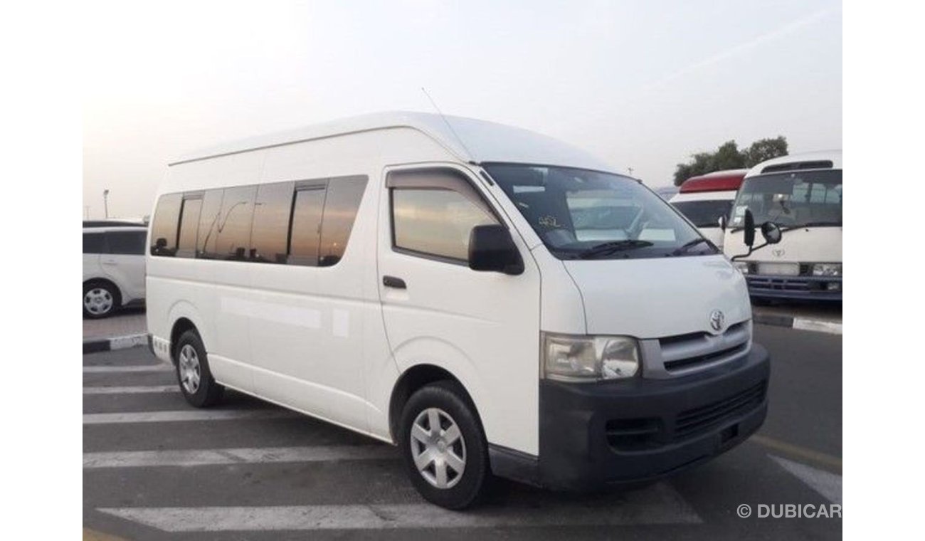 تويوتا هاياس Hiace Commuter Van RIGHT HAND DRIVE  (Stock no PM 475 )