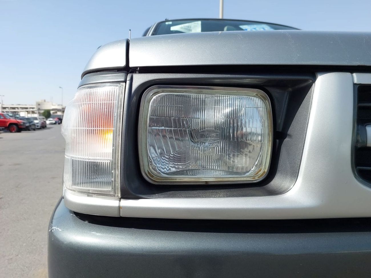 تويوتا هيلوكس TOYOTA HILUX PICKUP RHD 2003 MODEL 3.0 L DIESEL MANUAL(PM28598)