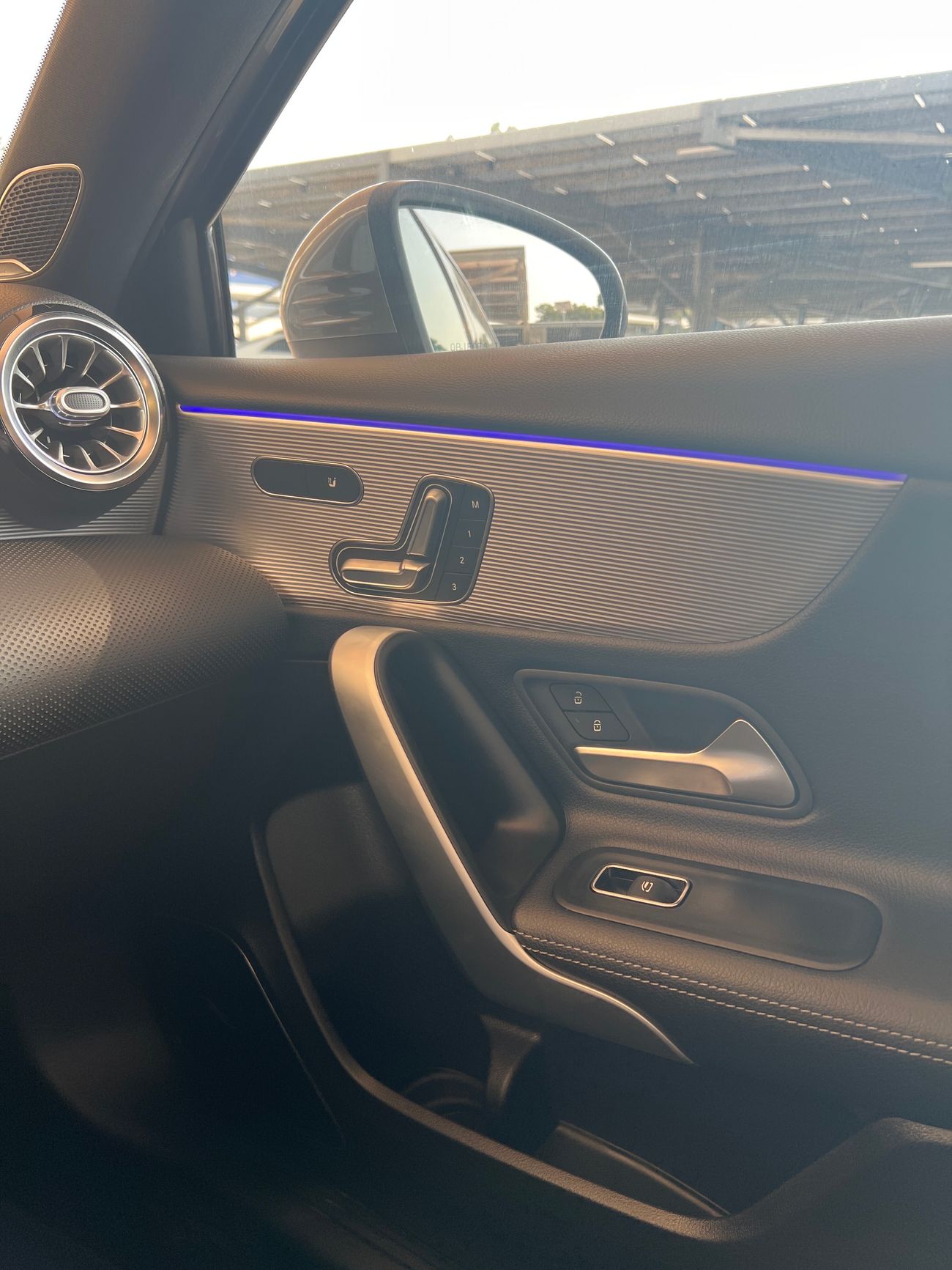 مرسيدس بنز A 220