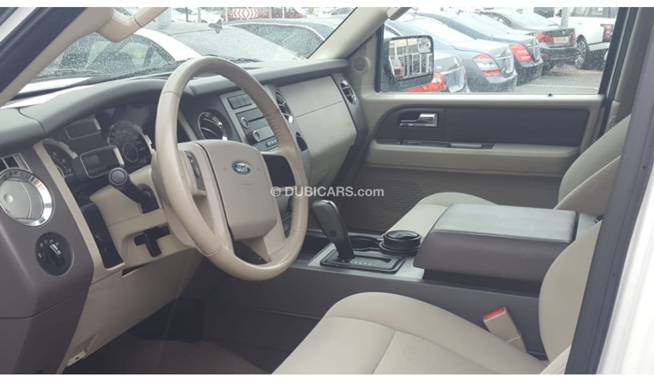 Ford Expedition Ford Expedition model 2013 car prefect condition full service full option low mileage