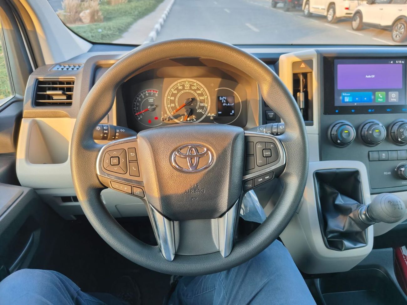 Toyota Hiace 2026 Toyota Hiace DX 13-Seater 2.8L 4-Cyl Diesel M/T RWD (3-Point Seatbelts) Export Only