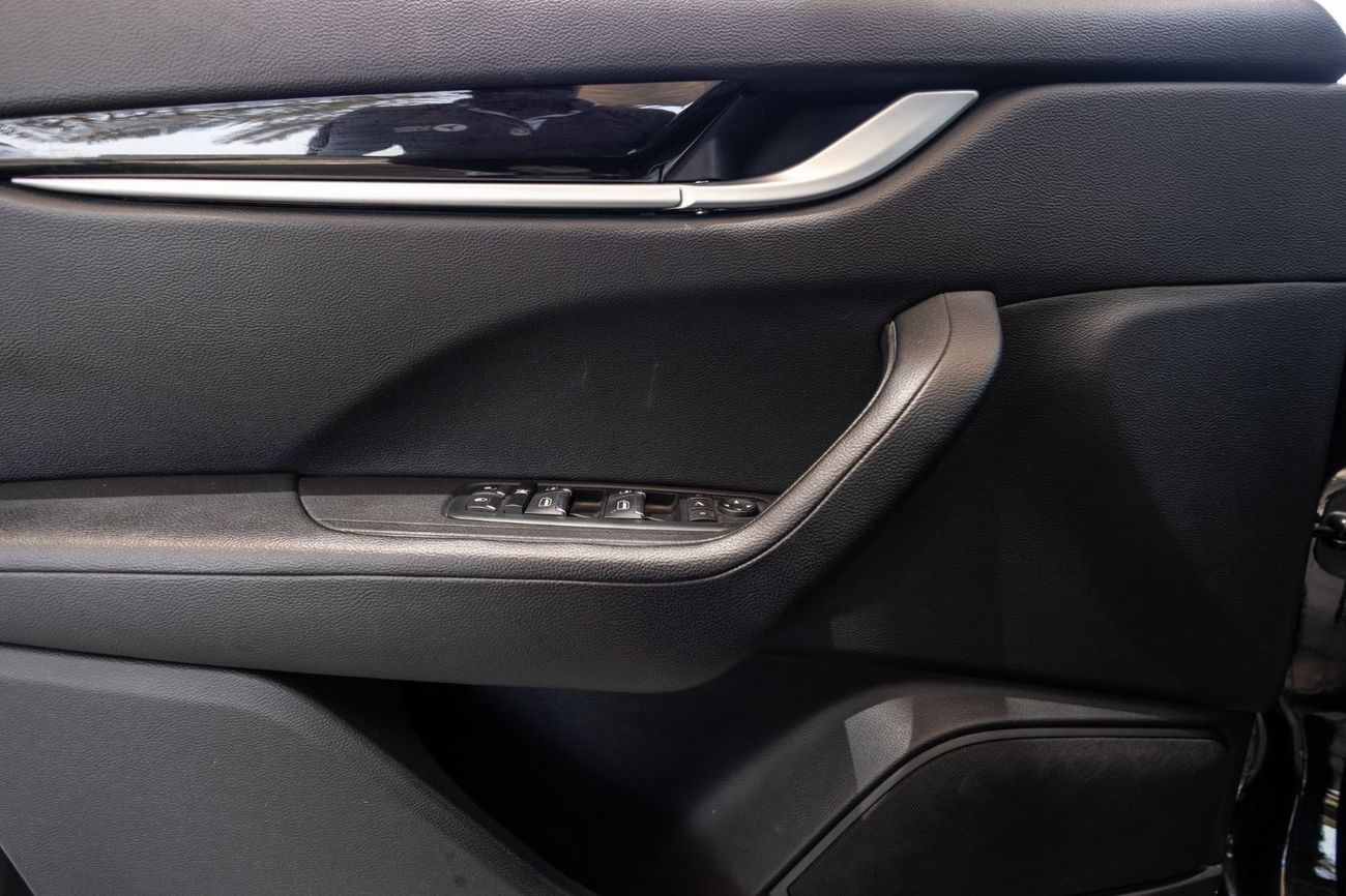 Maserati Levante Std 3.0L (345 HP)