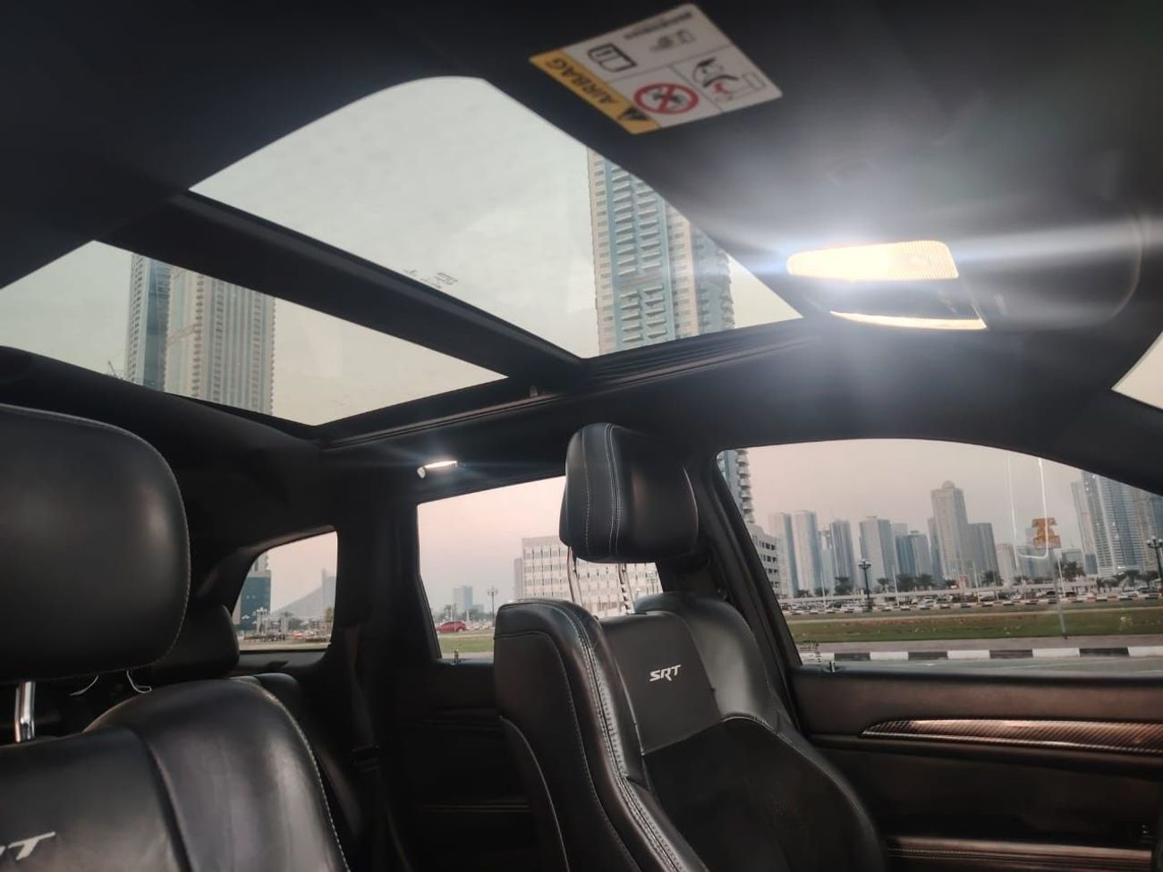 Jeep Grand Cherokee JEEP GRAND CHEROKEE SRT 6.4L - V8 - PET - AT - 2014 MY