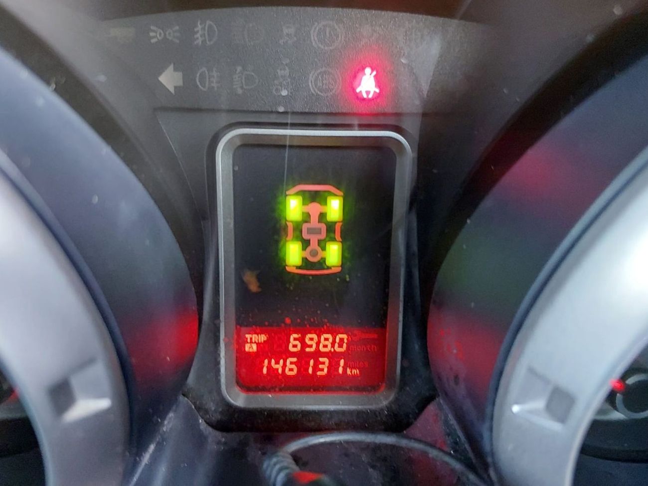 ميتسوبيشي باجيرو MITSUBISHI PAJERO SUV RHD 2012 MODEL 3.2 L DIESEL AUTOMATIC(PM01286)