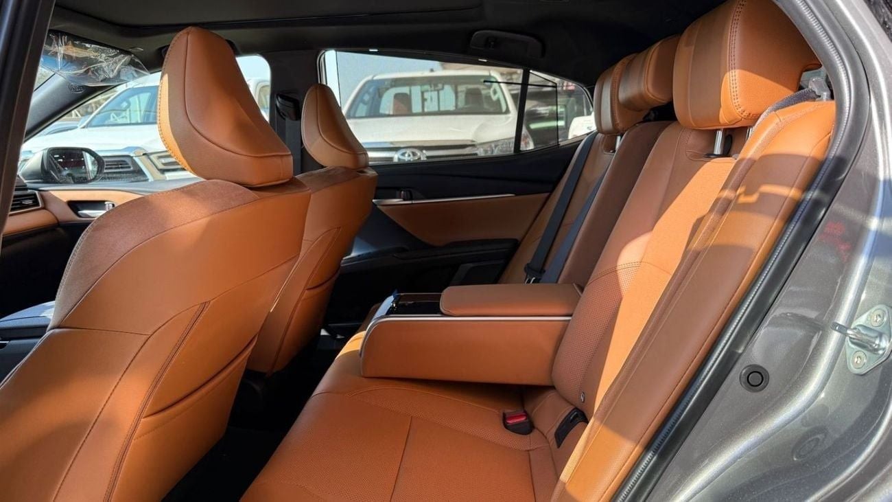 Toyota Camry Toyota Camry Hybrid Lumiere 2.5L | 2025 | 0KM | GCC