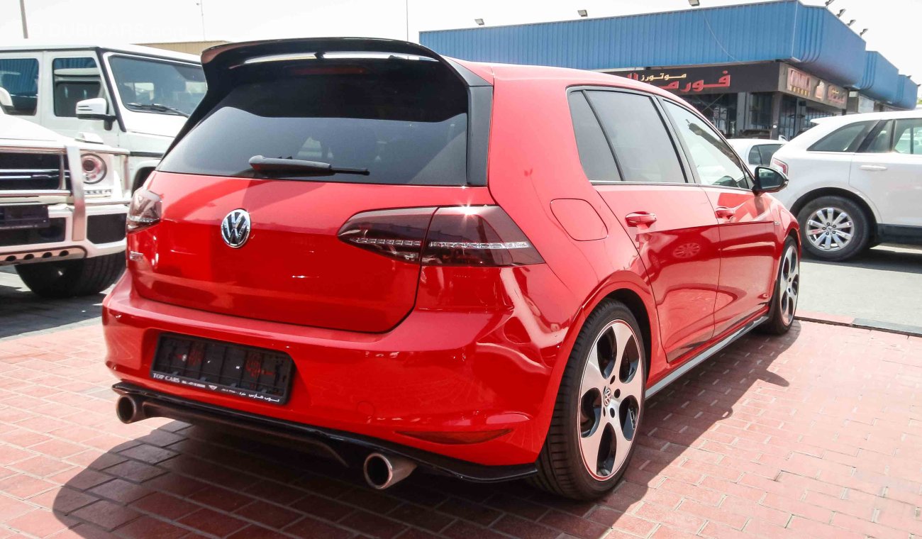 Volkswagen Golf GTI