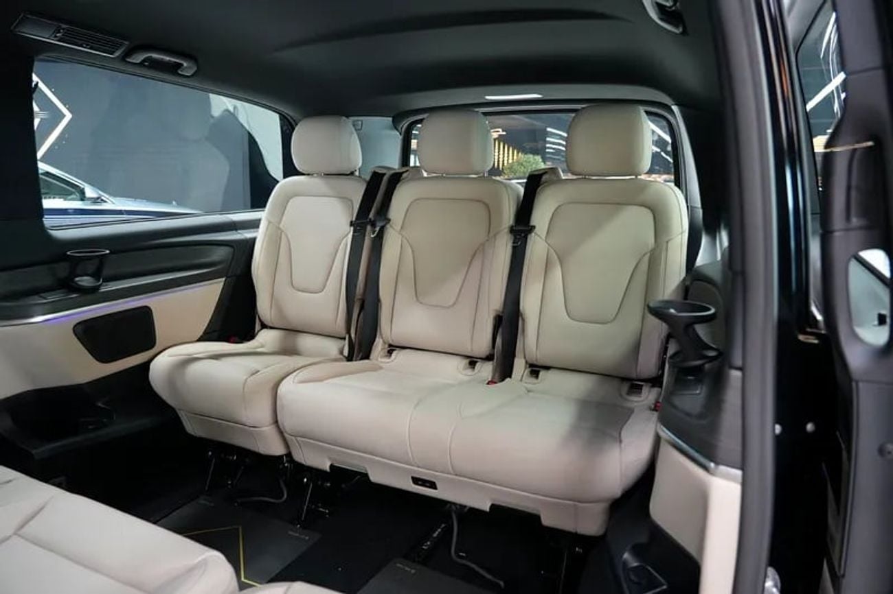 Mercedes Benz V300 Mercede-Benz V 300 AVANTGARDE | GCC 0km | Agency Warranty | 360 View | 64 colors Ambeint Lights