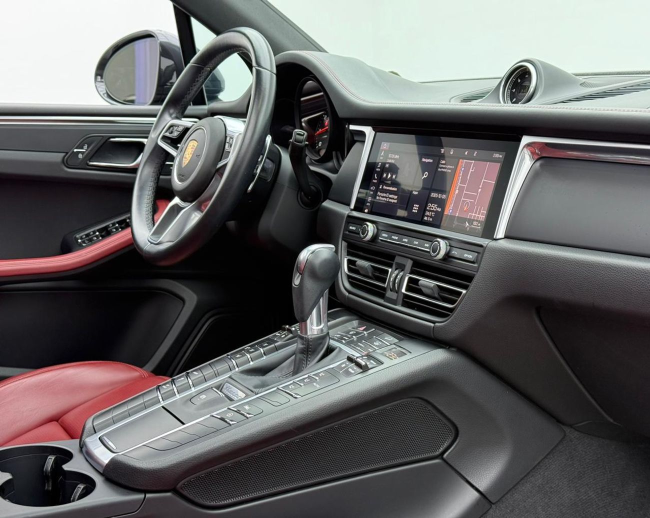 بورش ماكان Std 2.0L (252 HP) 2021 Porsche Macan, Warranty, Full Porsche Service History, Excellent Condition, G