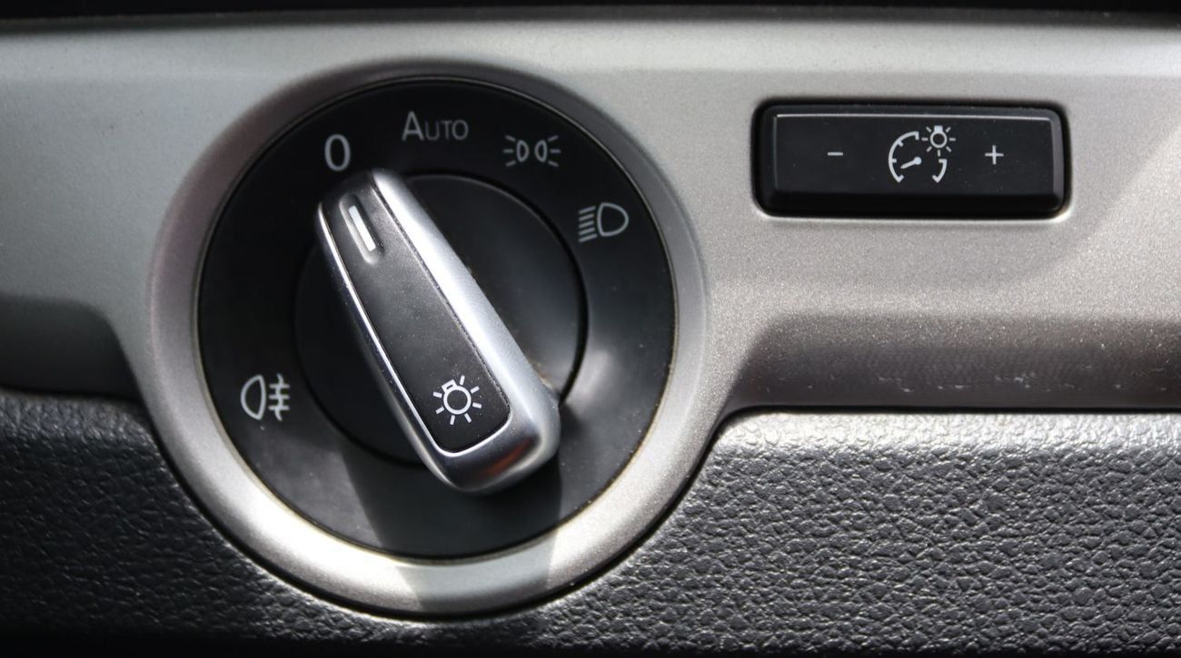 فولكس واجن باسات سياره VOLKSWAGEN PASSAT 2020 سياره خليجى بحاله ممتازه - محرك سعته 2500 - سعر 36000 درهم ممشى 118000