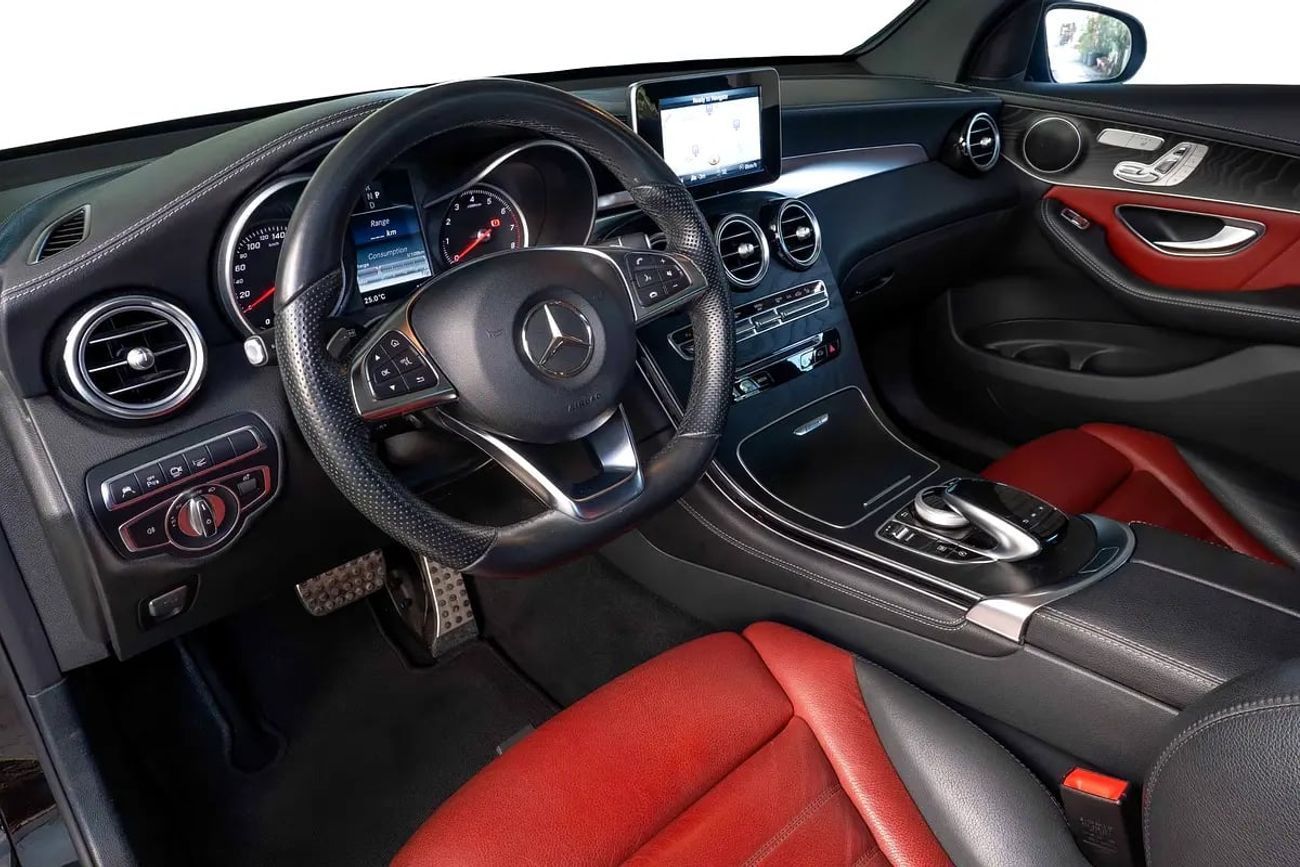 Mercedes-Benz GLC 250 JANUARY SAVINGS | 0% Downpayment | 2,442 P/M | Warranty and Service Package Available