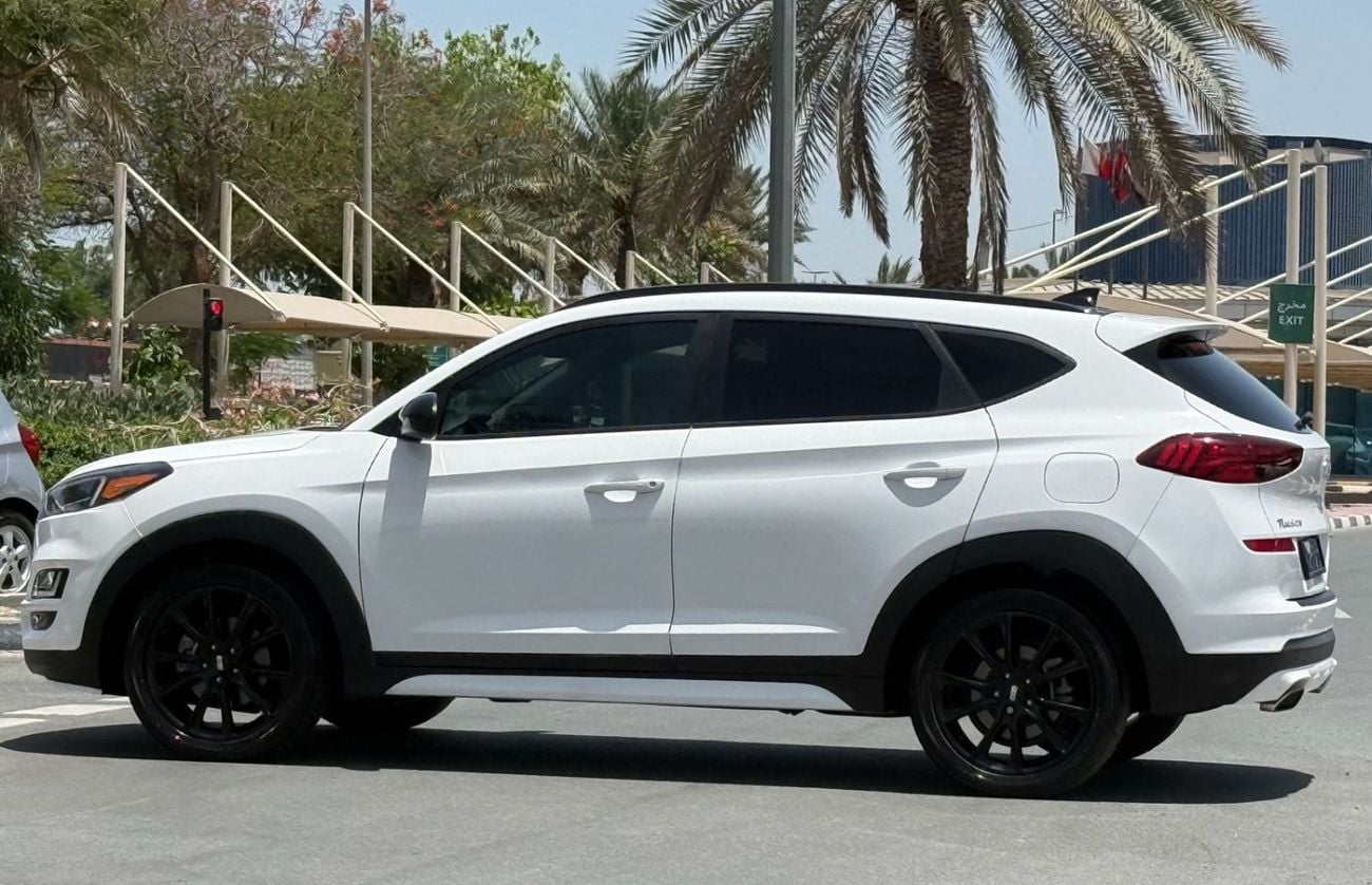 Hyundai Tucson GL TOP 2019 Hyundai Tucson Limited 2.4L - American Specs - Excellent Condition