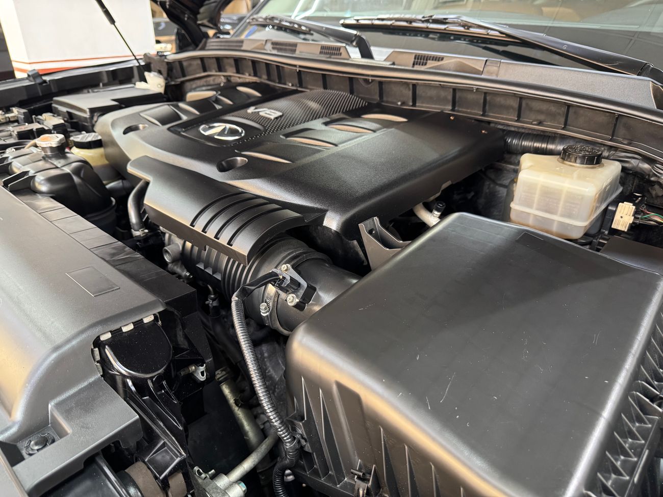 Infiniti QX80 EXCELLENT CONDITION, 4x4 , V8 5.6L