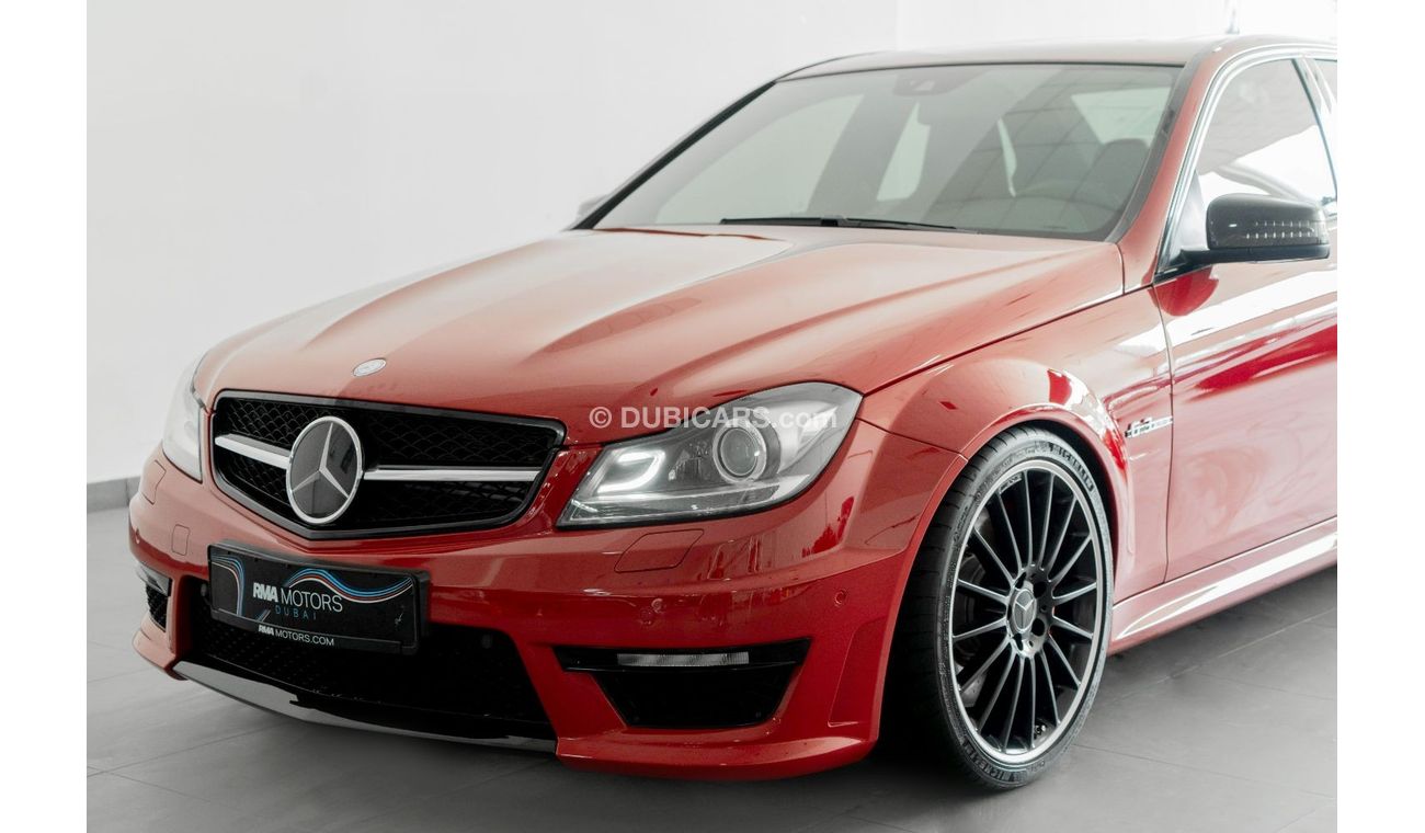 Mercedes-Benz C 63 AMG Std 2013 Mercedes-Benz C63 AMG Performance Pack / Full-Service History