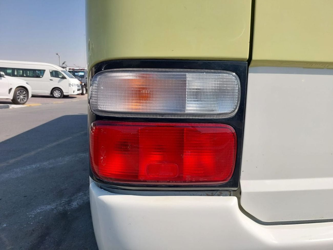 تويوتا كوستر (RAMADAN OFFER) TOYOTA COASTER BUS RHD 2004 MODEL 4.0 L DIESEL AUTOMATIC(PM50072)