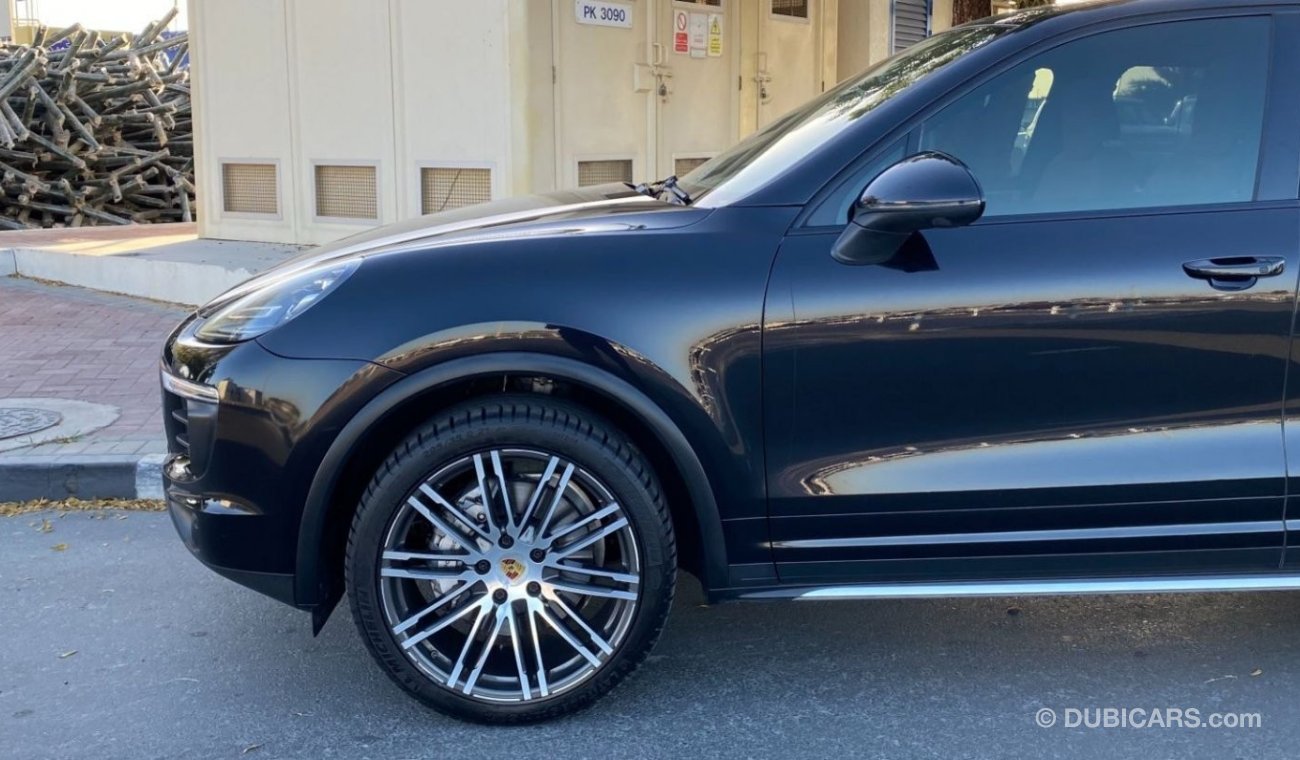 Porsche Cayenne S 2016 Full Service History GCC 3.6L  V6