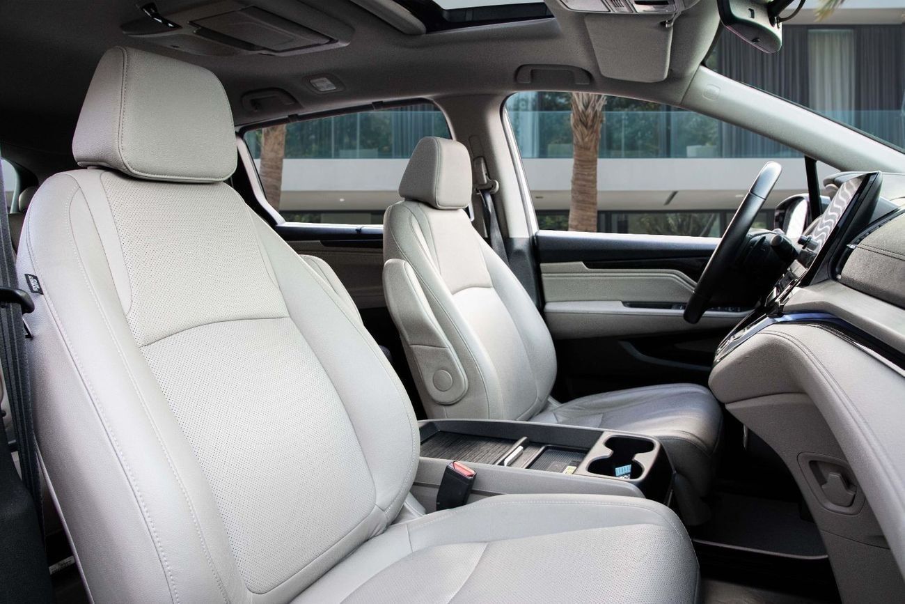 هوندا أوديسي Touring | 1,645 P.M  | 0% Downpayment | Top Option | Honda serviced