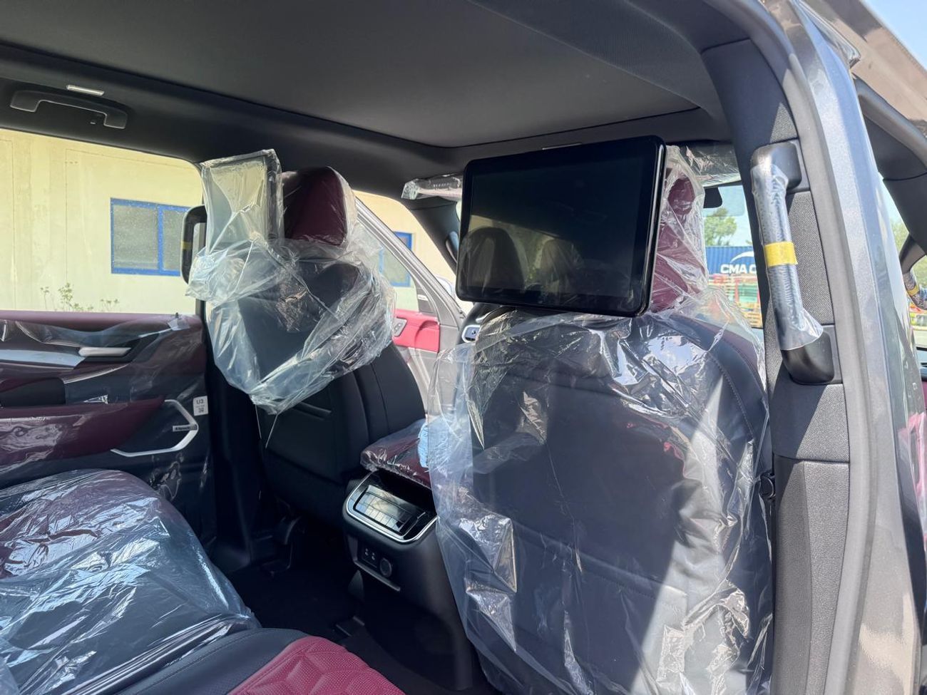 Nissan Patrol SE Platinum City 3.8L (Ext _GRAY  Inter_BURGUNDY)