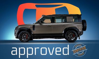 لاند روفر ديفندر P400 110 First Edition 3.0L (7 Seater) UAE's Very Best Example | 2 Years Free Servicing | AED 3,980