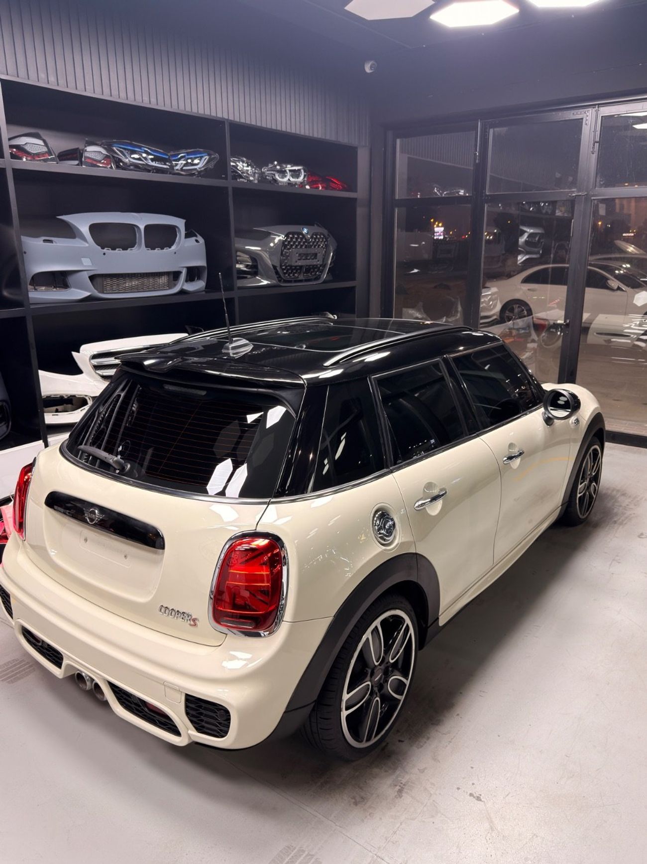 ميني جون كوبر كونتري مان Jcw