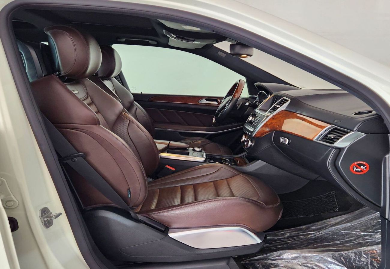 Mercedes-Benz GL 63 AMG STD 5.5L-8CYL FULL OPTION EXCELLENT CONDITION