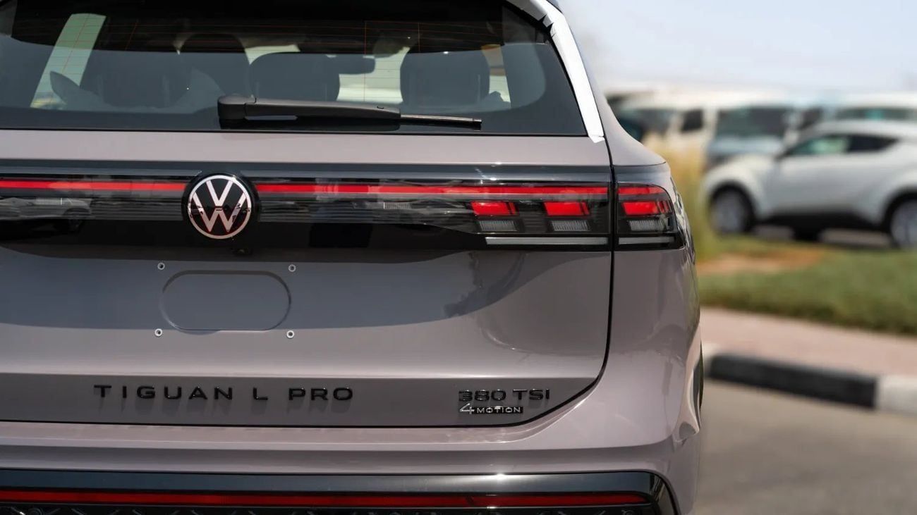 فولكس واجن تيجوان 2025 | VOLKSWAGEN TIGUAN 380 TSI 4WD R-LINE INTELLIGENT PREMIUM - H.K - COOL BLACK KIT [ EXPORT ONLY