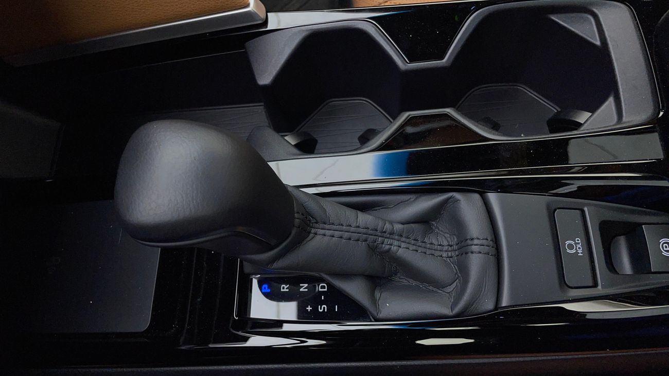 Toyota Camry GLE 2.5 | Zero Down Payment | Home Test Drive