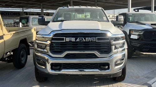 رام 5500 EXPORT ONLY - Ram 5500 Regular Chassis Cab 4x4 6.7L Cummins Diesel 8-Speed AT