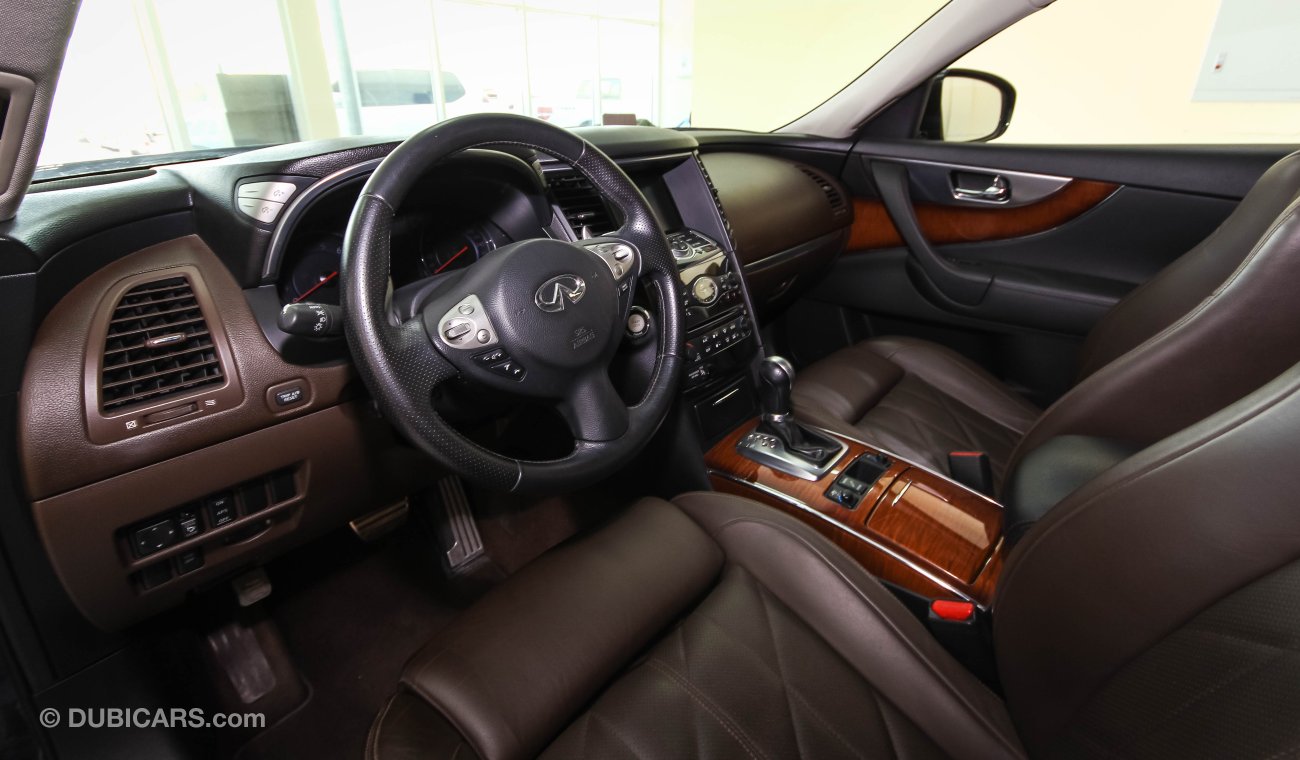 Infiniti FX50 S