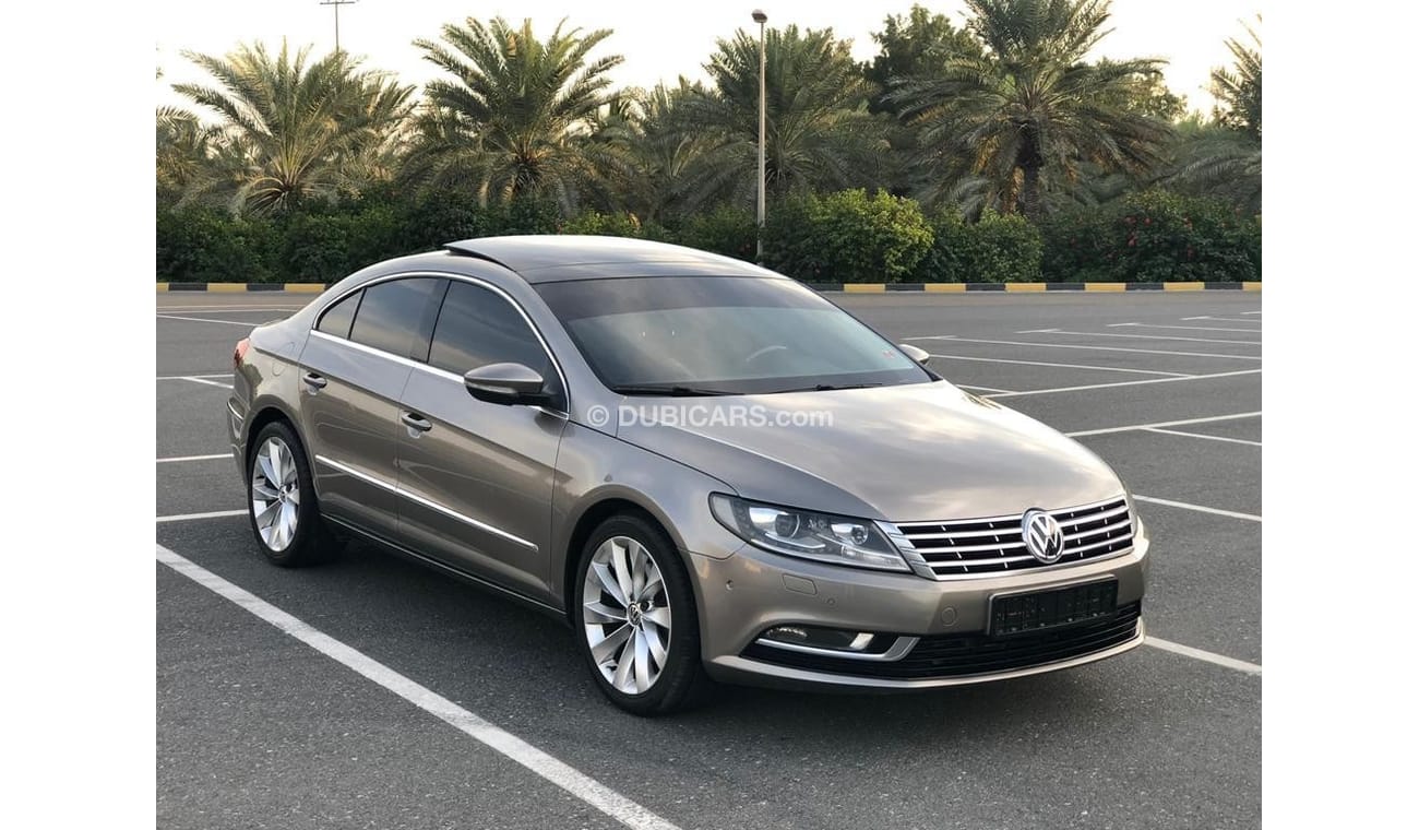 فولكس واجن باسات سي سي موديل 2012 خليجي حاله ممتازه جدا من الداخل والخارج كراسي جلد ومثبت سرعه وتحكم كهربي كامل ونظام صوت م