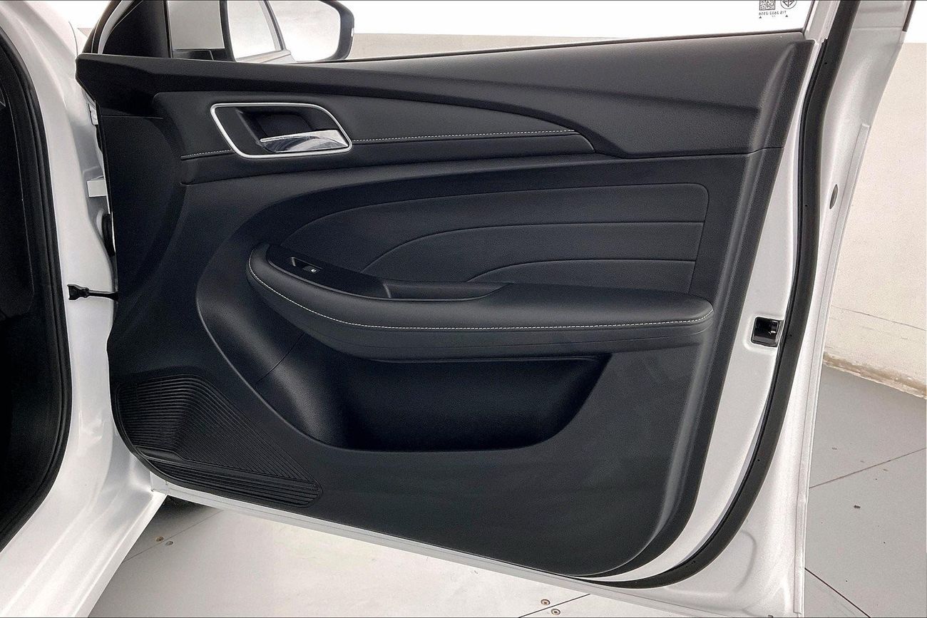 MG 5 Luxury | 1 year free warranty | 1.99% financing rate | Flood Free