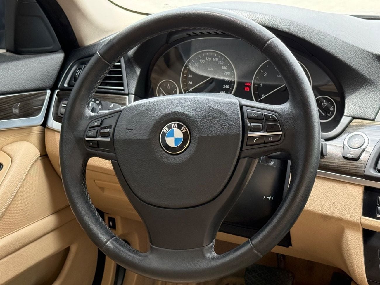 بي أم دبليو 520i Low 2.0L