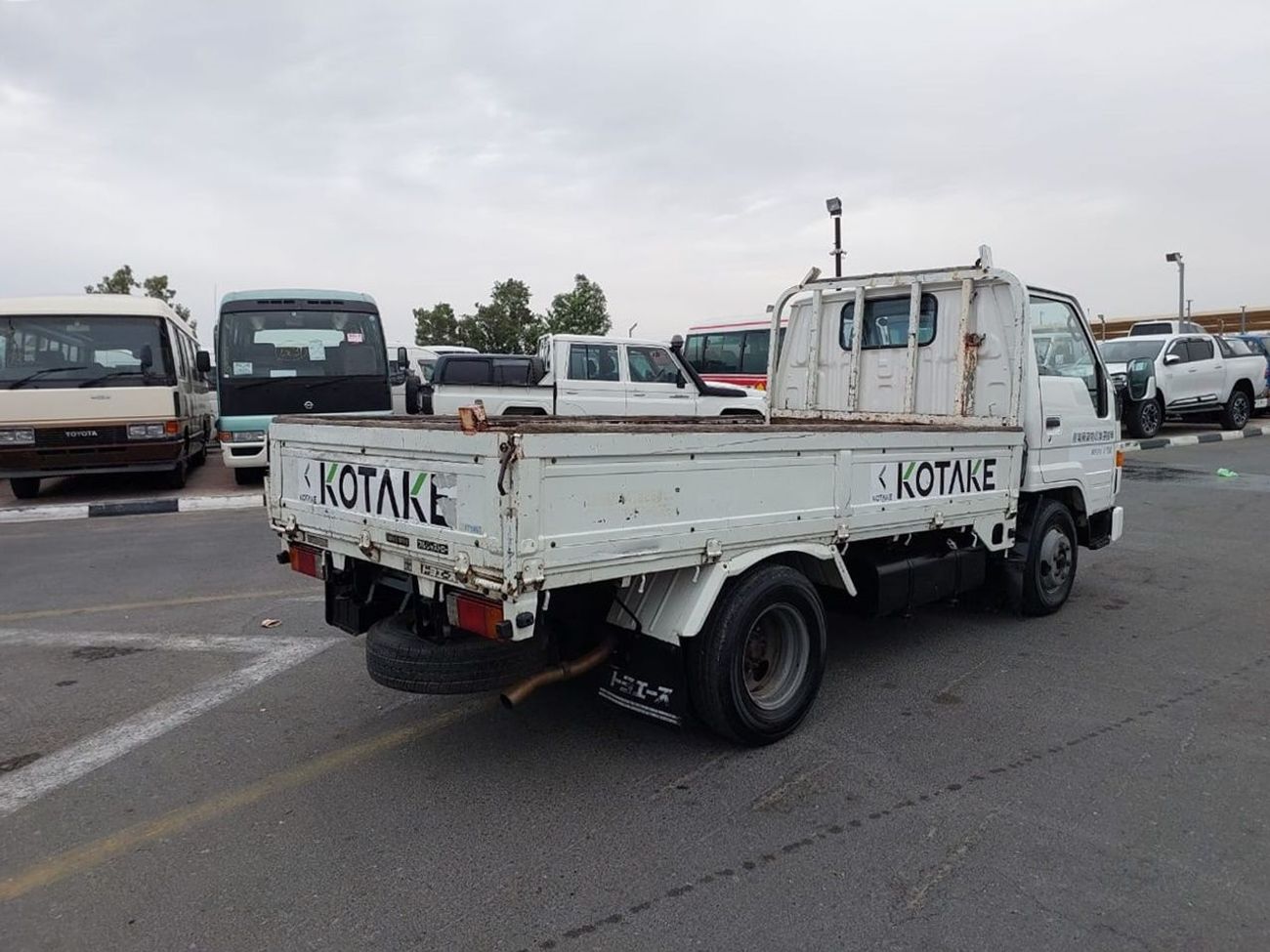 Toyota Toyoace TOYOTA TOYOACE TRUCK RHD 1994 MODEL 3.7 L DIESEL MANUAL(PM50518)