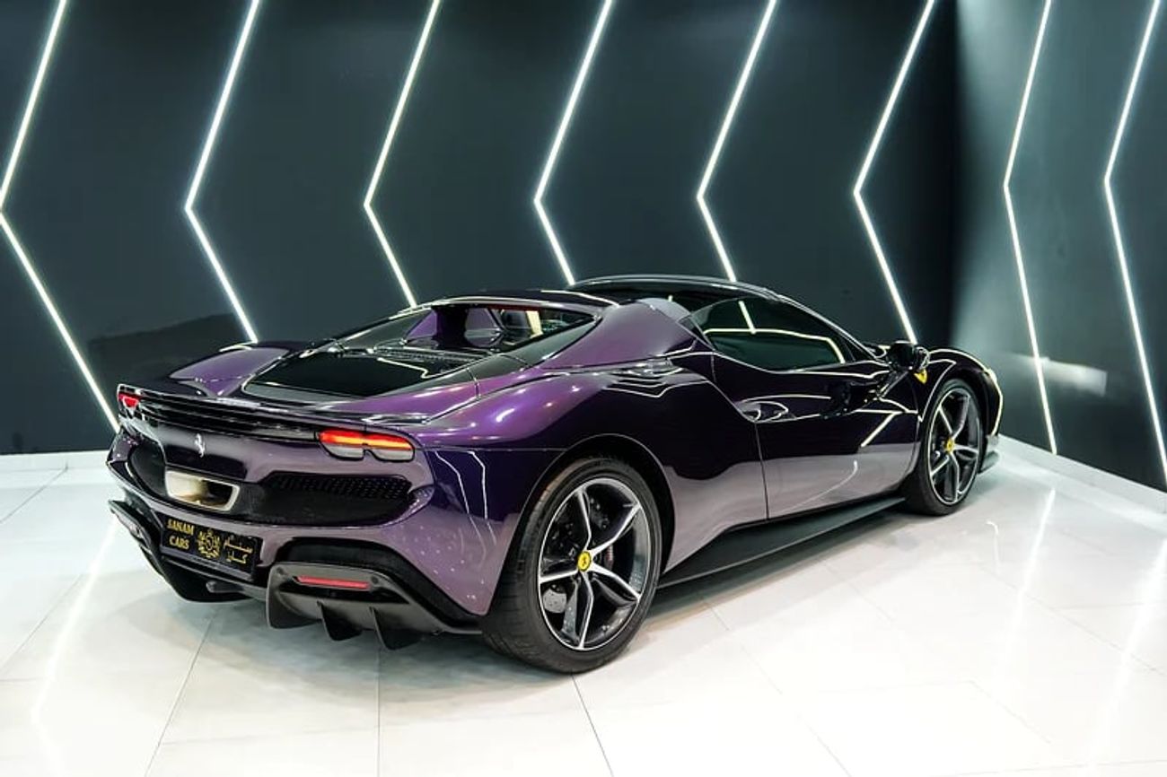 فيراري 296 GTS Standard