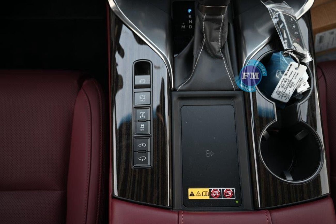 لكزس LX 600 Signature V6 3.5L 7 Seat Automatic