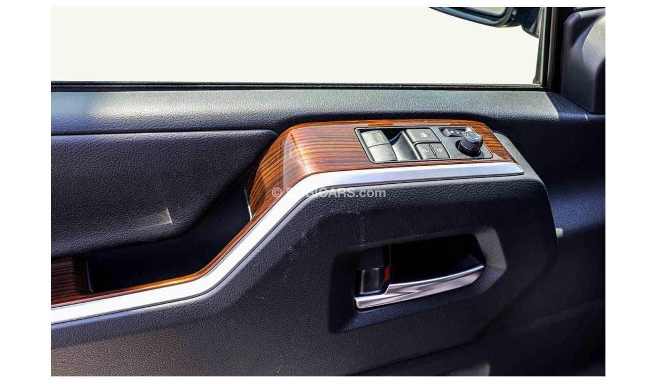 Toyota Granvia 2023 Toyota Granvia 3.5L Premium | Top Option | Export Only