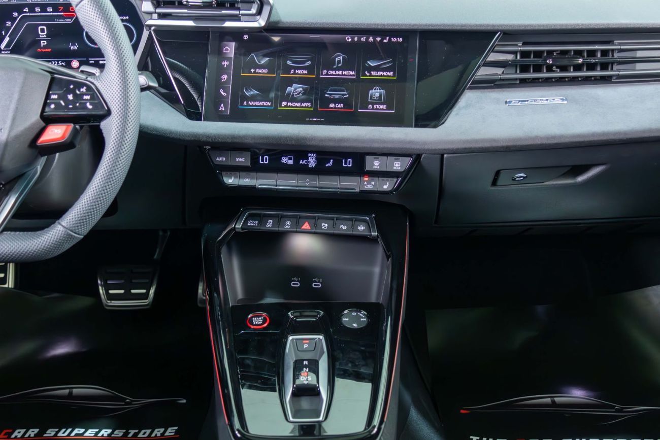 أودي RS3 TFSI quattro 2.5L Sportback