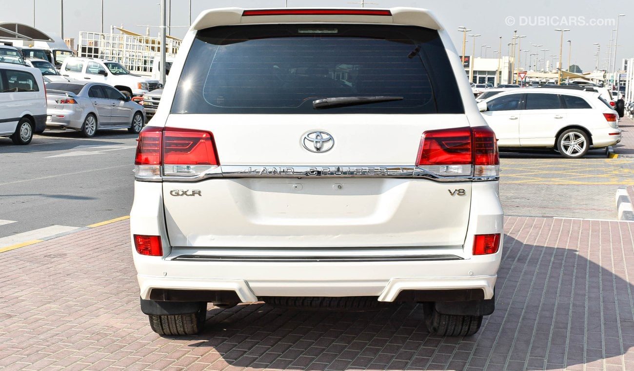 Toyota Land Cruiser VXR V8 Facelift to 2020 With GXR V8 Badge