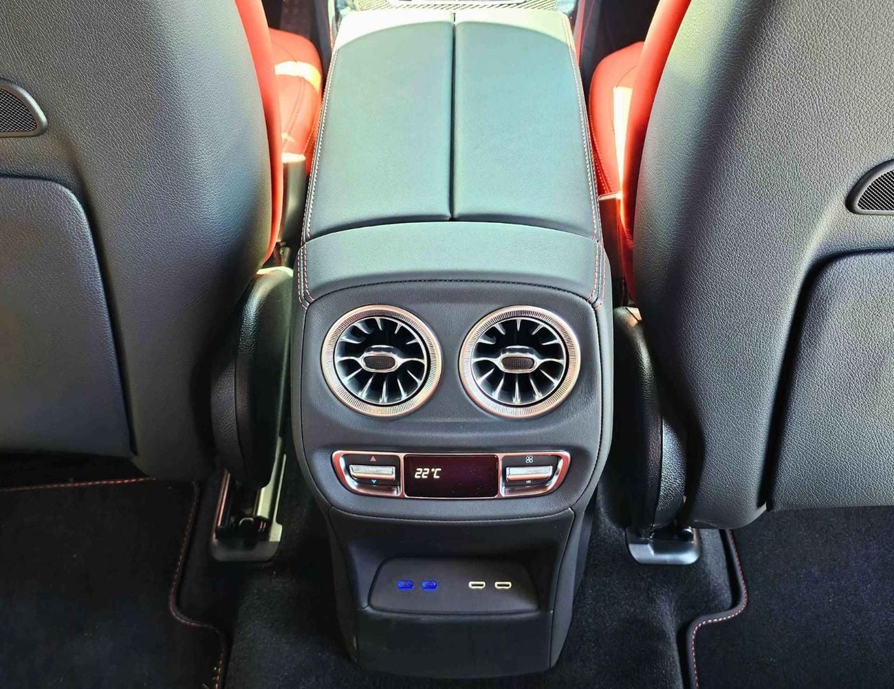 مرسيدس بنز G 63 AMG MERCEDES BENZ G63 AMG BITURBO / 4.0L V8 PETROL/360* CAMERA/SUNROOF WIHT LEATHER SEATS (CODE # G63BT)